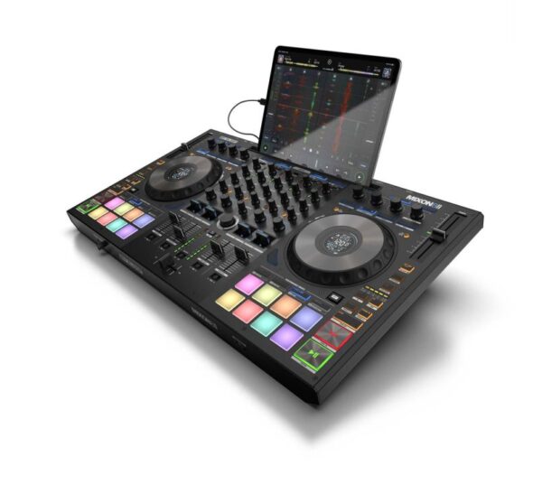 Reloop Mixon 8 Pro 4-channel Hybrid DJ Controller
